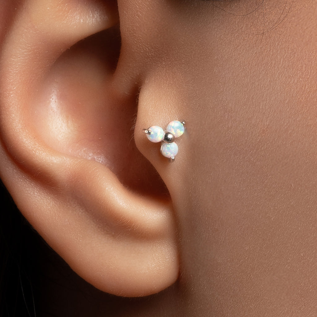 Üç Top Opalit Taşlı Altın Tragus Piercing / TR