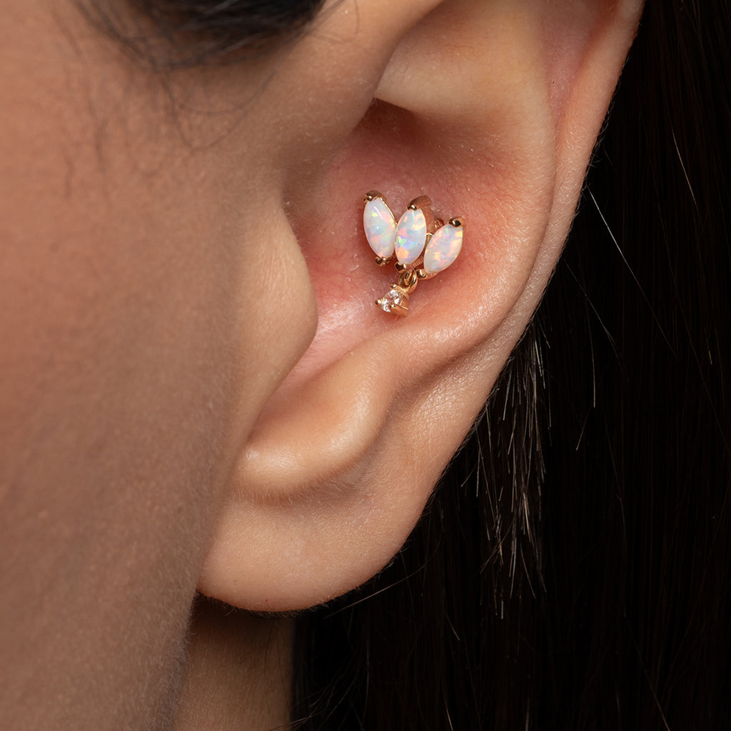 Üçlü Markiz Kesim Opalit Taşlı Sallantılı Altın Tragus Piercing / TR