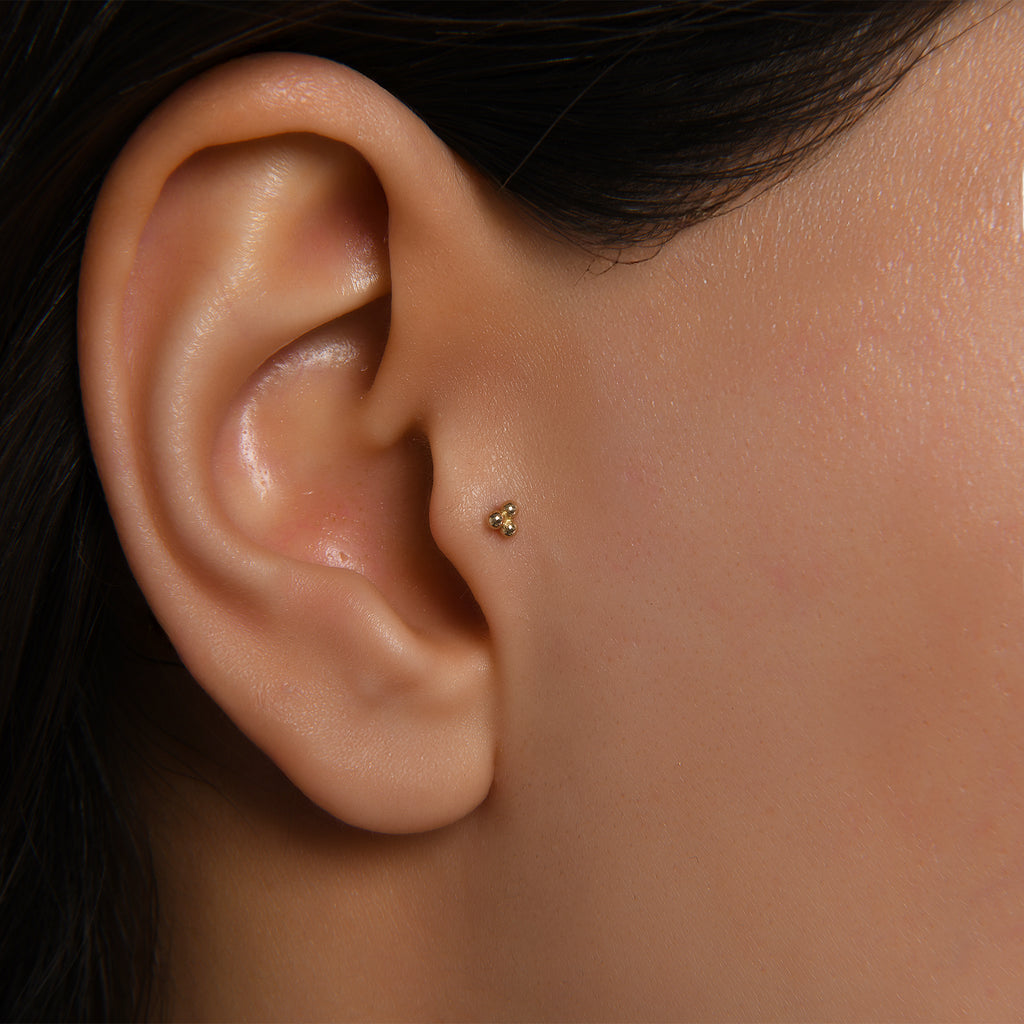 Gusto 3 Top Minimal Altın Tragus Piercing